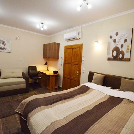 Bathory Apartman Apartment Eger Exterior photo